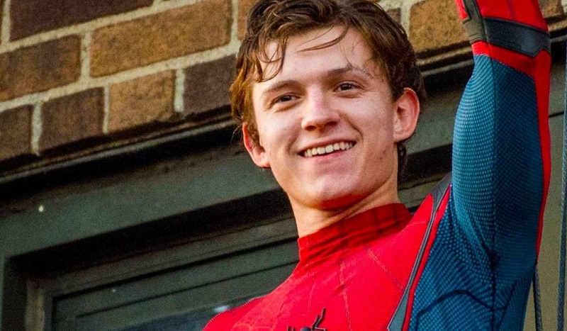 Pókember szívesen lenne James Bond!